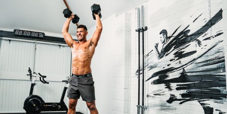 This 3-Move Dumbbell Finisher Is Perfect For Building Muscle and Burning Fat — Fast