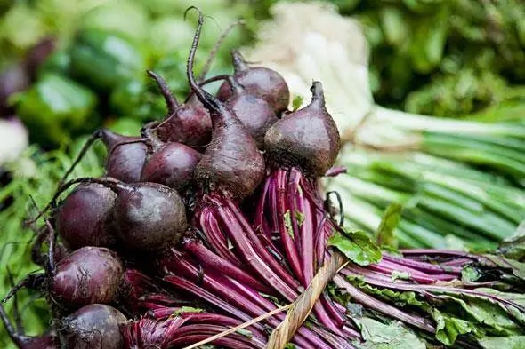 Learn How To Use Beetroot & Beetroot Juice For Hair Growth In 5 Ways