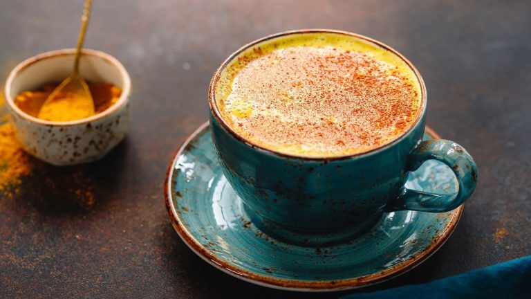 What Is Turmeric Coffee? Health Benefits and Recipe